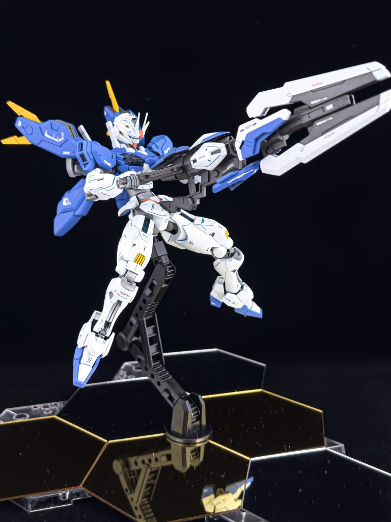 パーメットスコア:8について劇中で言及されましたがどうなるのでしょうか。やっぱり今回のキットにもシールがついてる赤目でしょうかね?