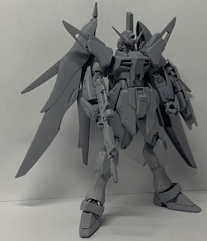 下地塗装のサーフェイサーが終了した状態です。