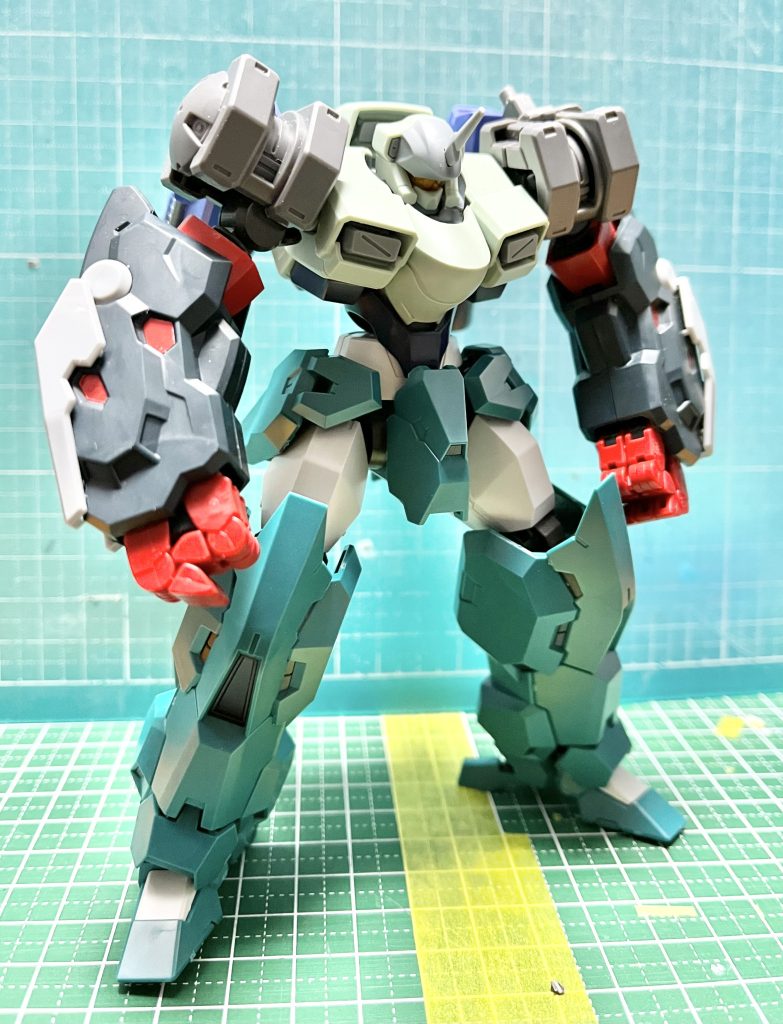 初期ミキシング構想時。まずはダンタリオンアーム、ルブリスウルレッグをベースにし、ここから細部等の細かい箇所のミキシングを開始していきます。