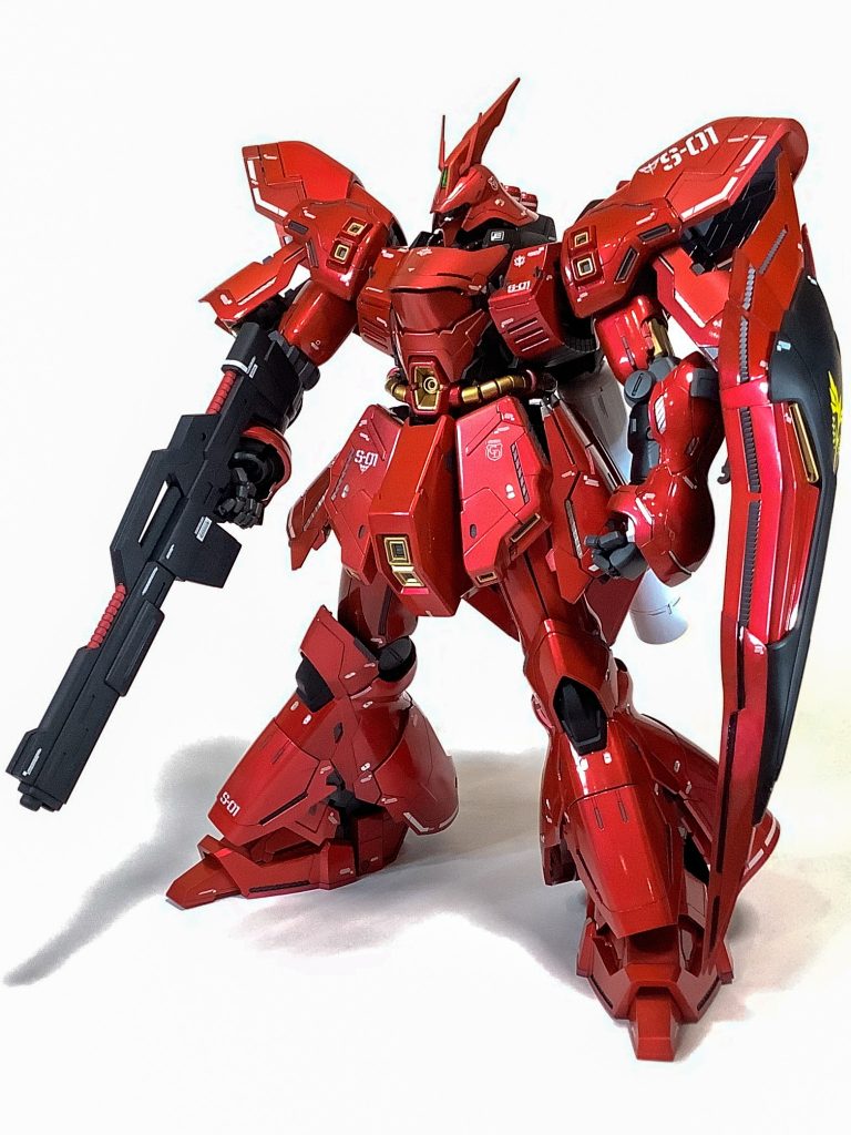 外装の赤は下地の色を変えて3色で塗り分けてます。