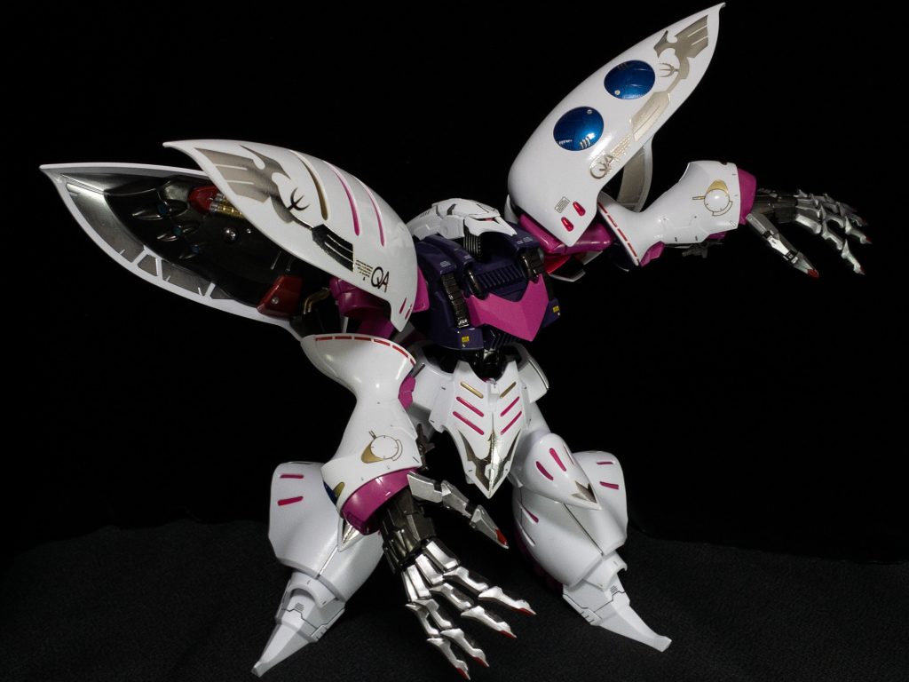 黙れ俗物ッ！的な感じで手が大きいので演技のさせがいがあります