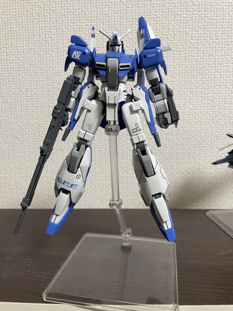 今回のWRの差し替えパーツの塗装の乾燥待ちの間にデカールを追加してみました。