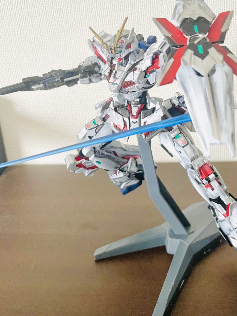 サーベルはエアリアルのものを使用