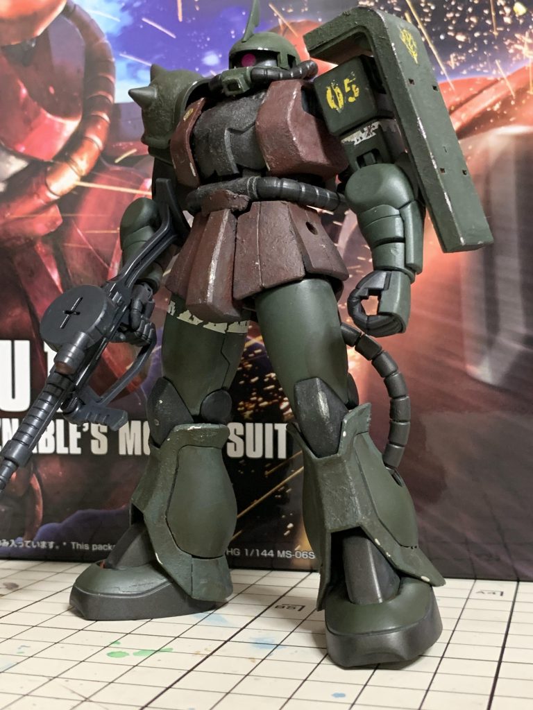 全体像、シールドとスパイクアーマー、地味に入れ替えてます。撃ちながら自分守るならシールドが左じゃないかな??と思って。違うかなぁ…