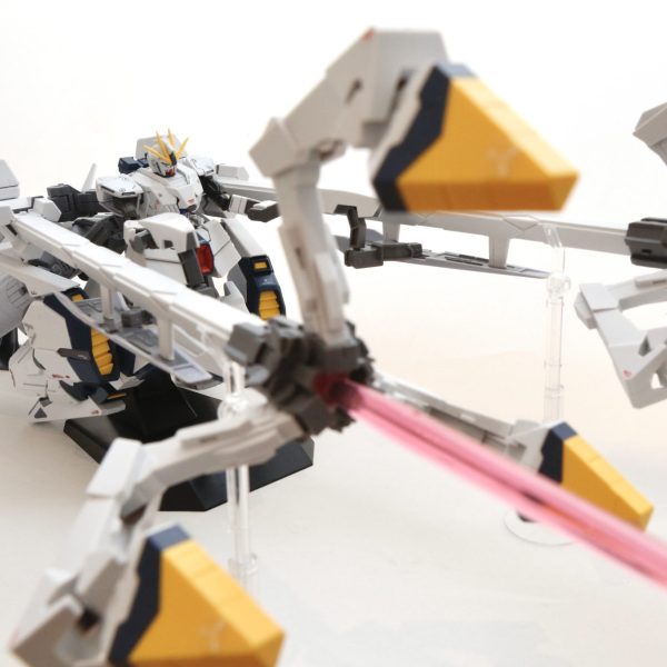 ナラティブガンダム A装備+ギャプランブースター