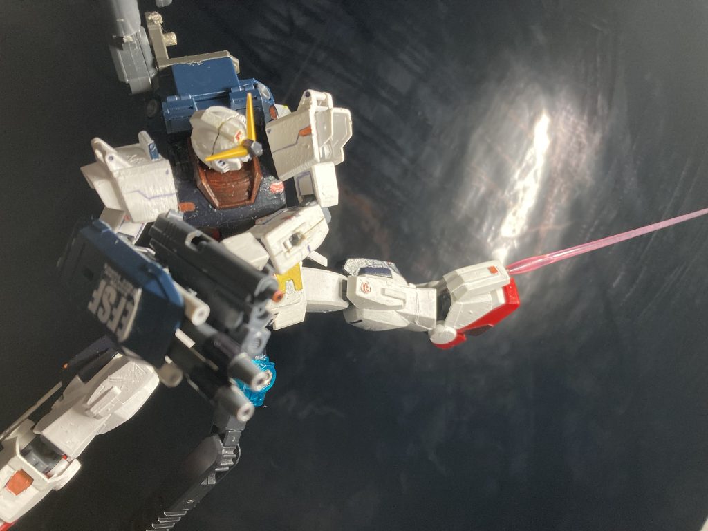 隠し腕手に持つことも可能です!