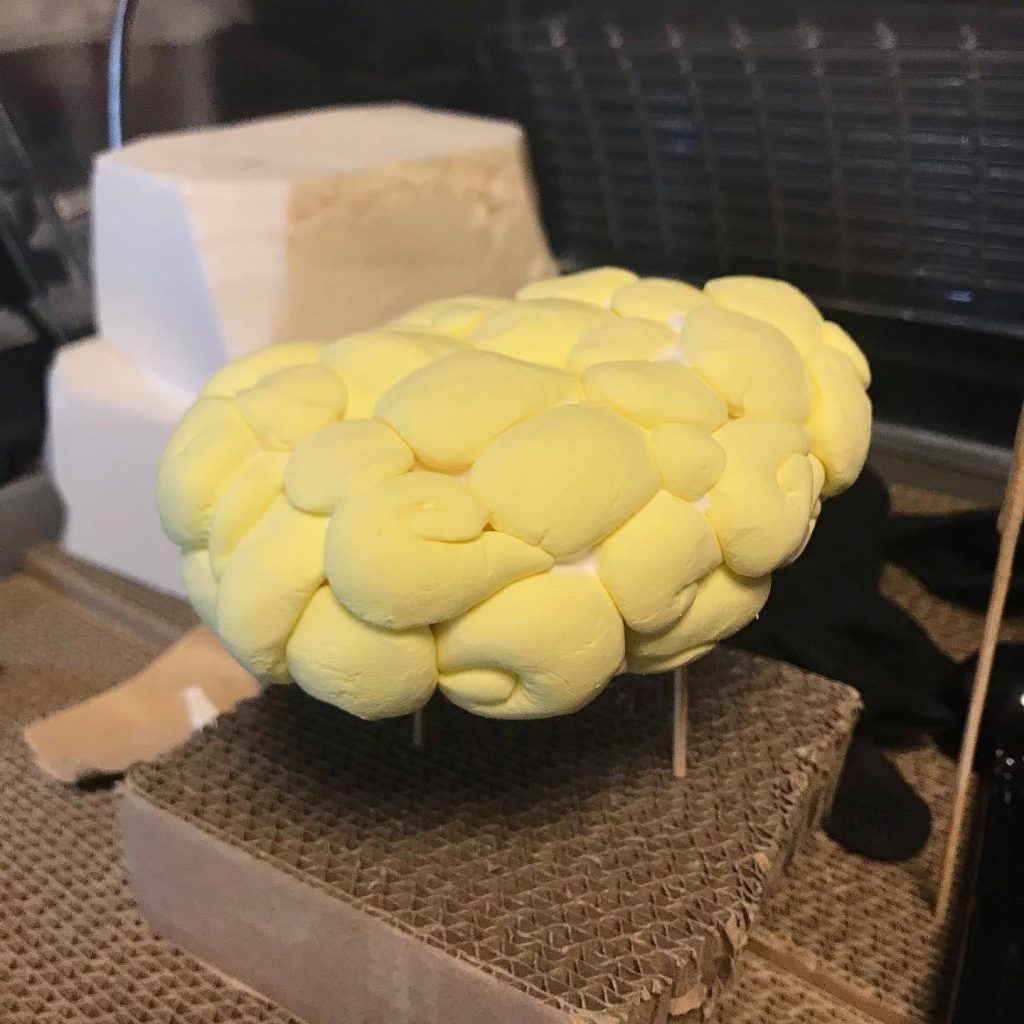 筋斗雲はダイソーのふわふわ粘土