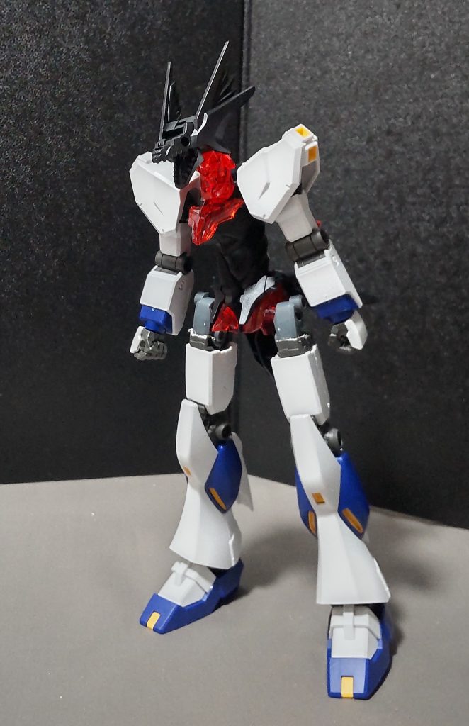 はい、これで完成です。ね、簡単でしょう?※因みに1/100サイズのガンプラ位の大きさになります。