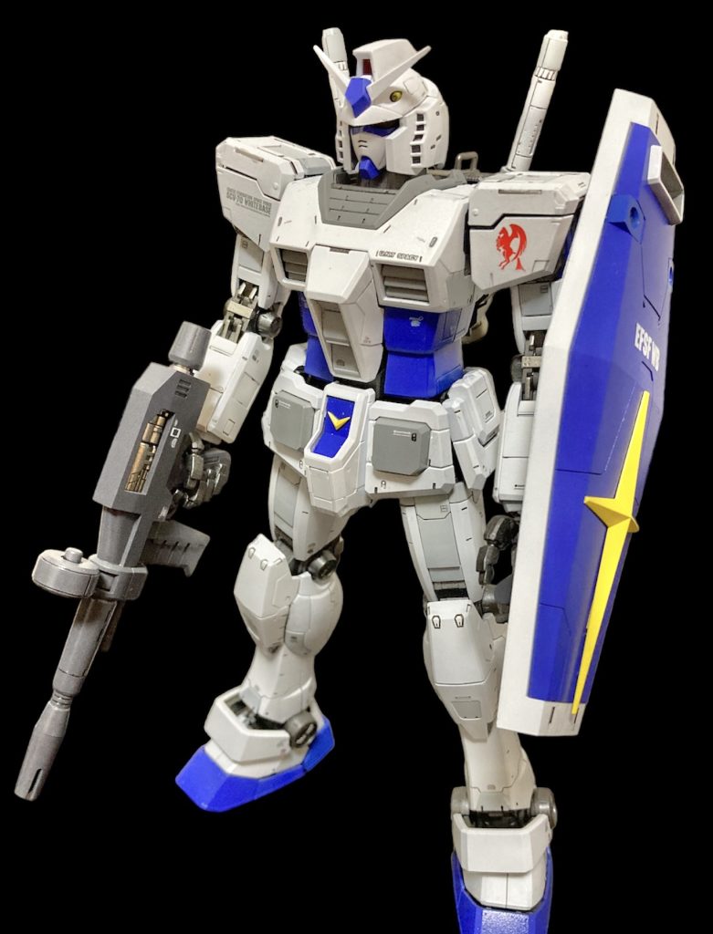 MGという事でパーツ分割やディテールが多めですが、白ベースでシンプルに仕上げたかったのでデカールは控えめにしてます。デカールもパーソナルマーク以外は赤のみの物は控えてます。