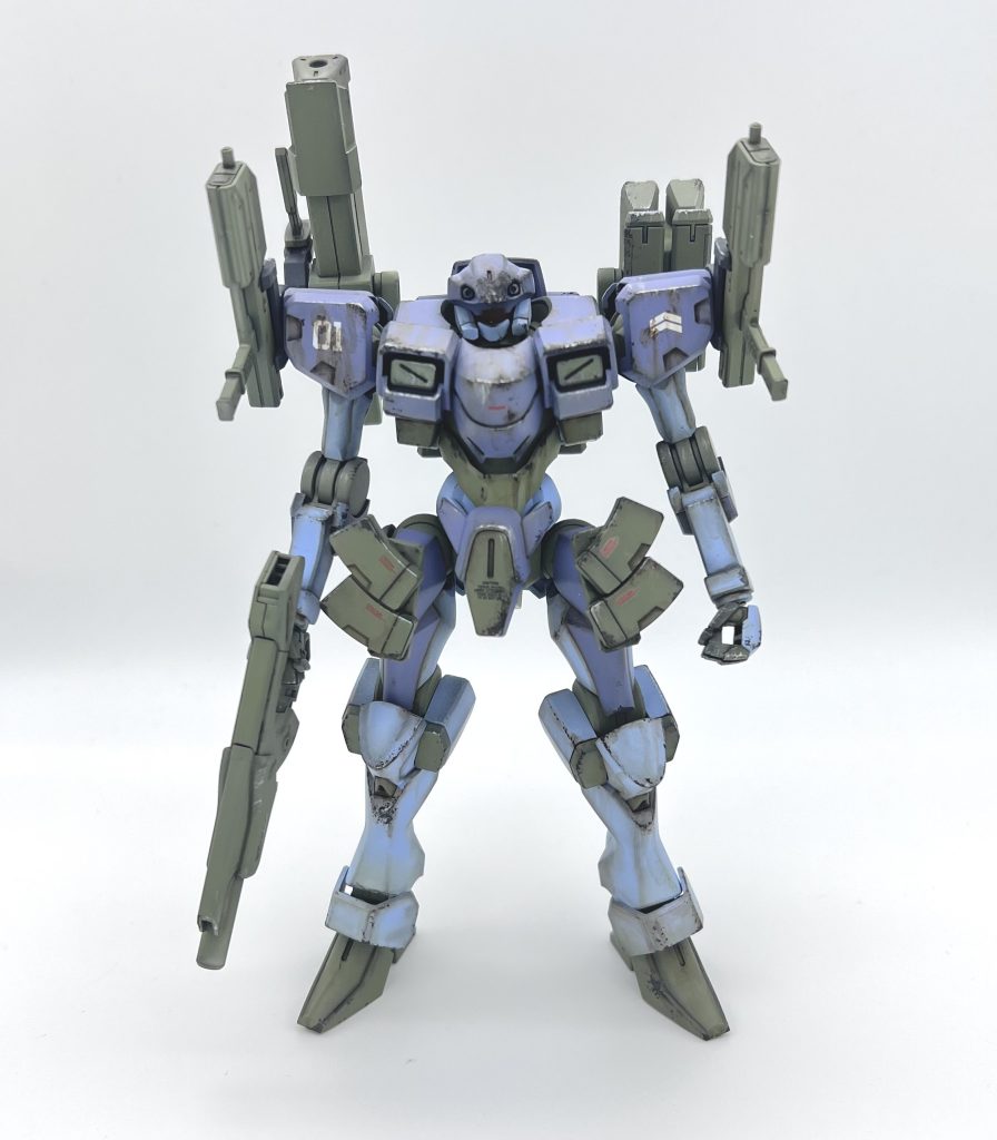 ザウォートはヘヴィになってからハードポイントが増えたので追加武装を探していたところ、境界戦機のウェポンセットを発見!サブマシンガンとナイフを拝借してきました。