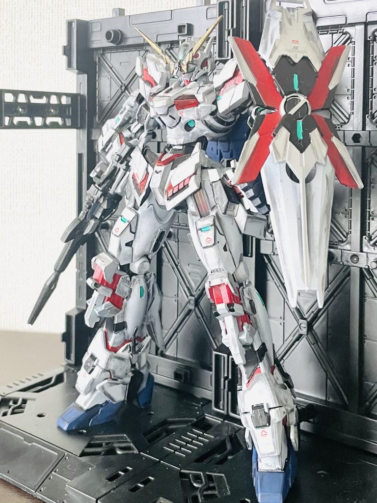 武装は腰部に装備可能