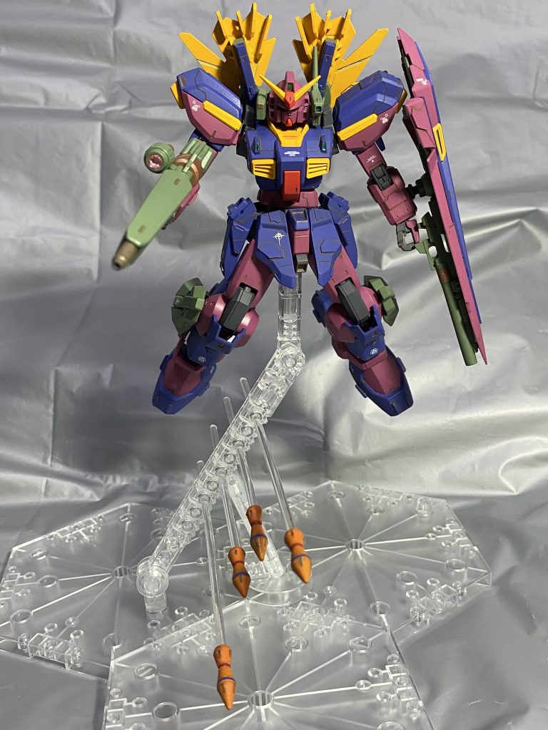 実験検証のファンネルミサイルはシールド裏とお尻表面に格納！