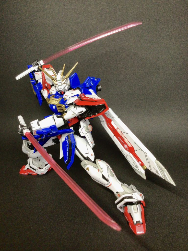 二刀流ポーズ。