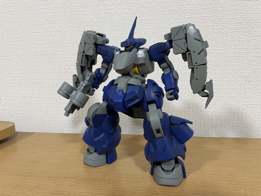 ディランザ・マレ T装備前回作った兄弟機体のディランザ・テラと配色を一部同じにしてるので組み替えて遊べます。