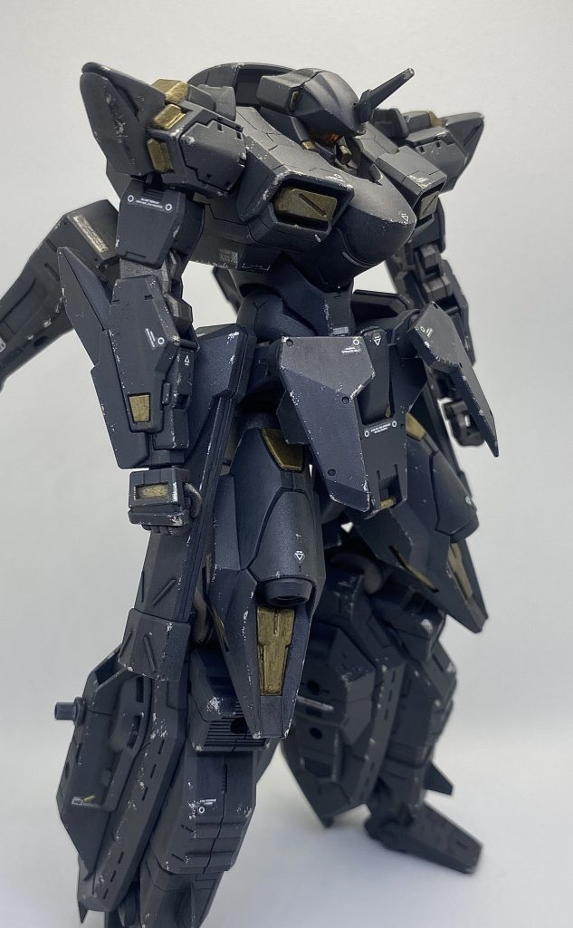 全ての武装を外した状態です。