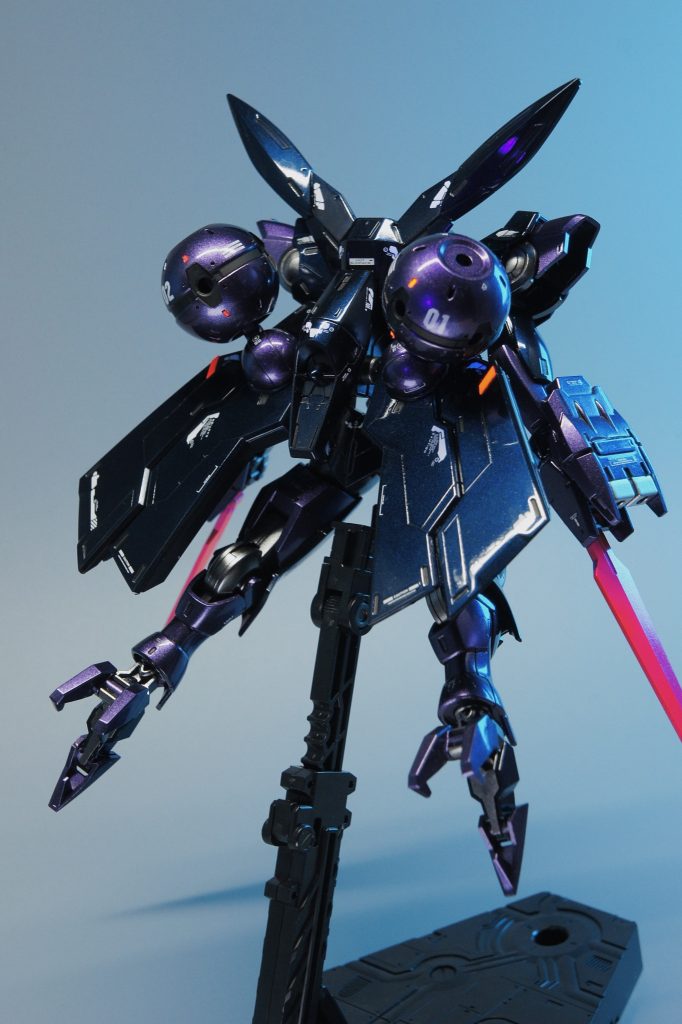 この大きなバインダーをツルツルにするのはホント難しくて、それなりの状態で諦めました。