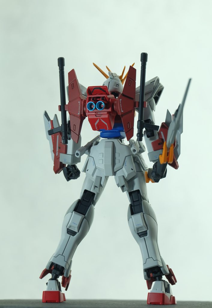 バックショットで見ると結構モデル体型になってる感じです