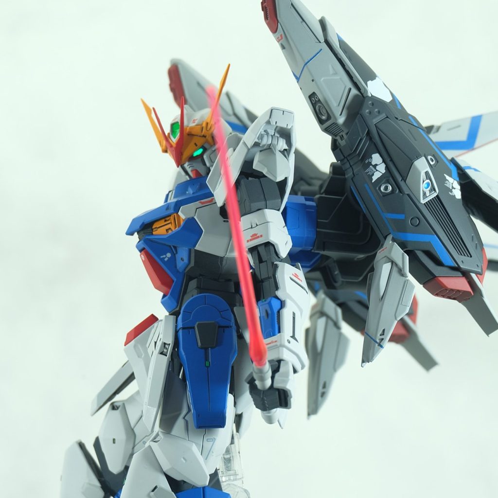 MG アストレイ ミキシング全塗装完成品