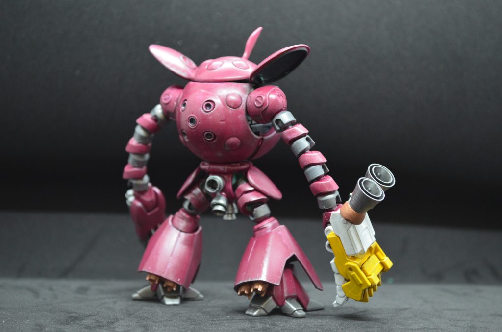 色の少ない機体かと思いきや、結構種類は使いました。ナックルのブースターが大きいですが、このくらいのものがないと飛んでかないロケットパンチなのでしょう!