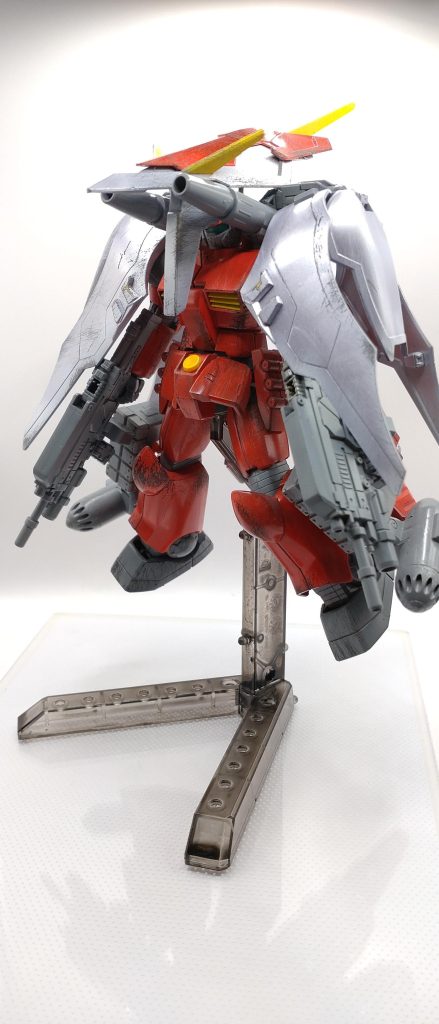 カボチャが踊る映像が頭をよぎるシルエット。もしくは黒百合味というか。