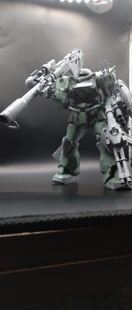 マッチポンプ部隊っぽくアナハイムバズーカを装備。しかしホントにジオン軍モビルスーツにはバズーカが似合いますね。