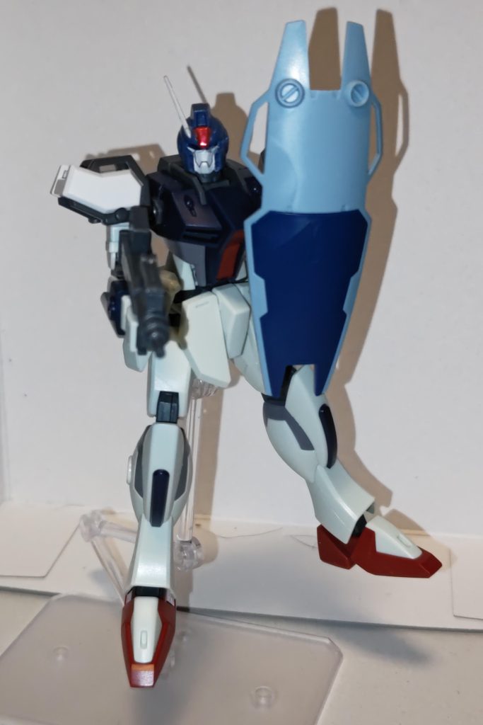 また、当初はHGUCジムスナイパーⅡのマシンガンとシールドをもたせたりしていました。