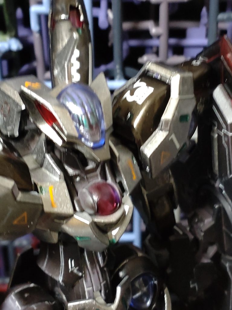 写真撮影も少しはマシになってはきたが難しい…メタリック感出せてるかな?