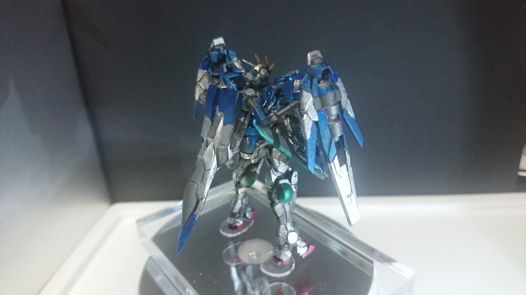 後ろ右側