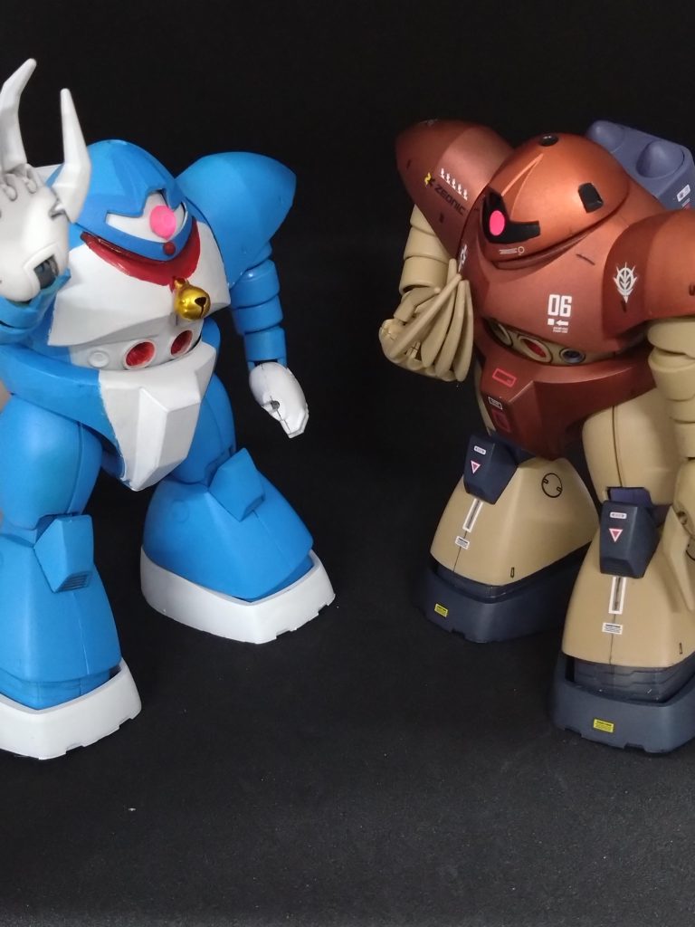 これより前に作ったゴッグと並べました。ゴッグはツィマッド社なのにジオニックデカール貼ってやがんの!にわかおつ!のツッコミはなしでお願いします。