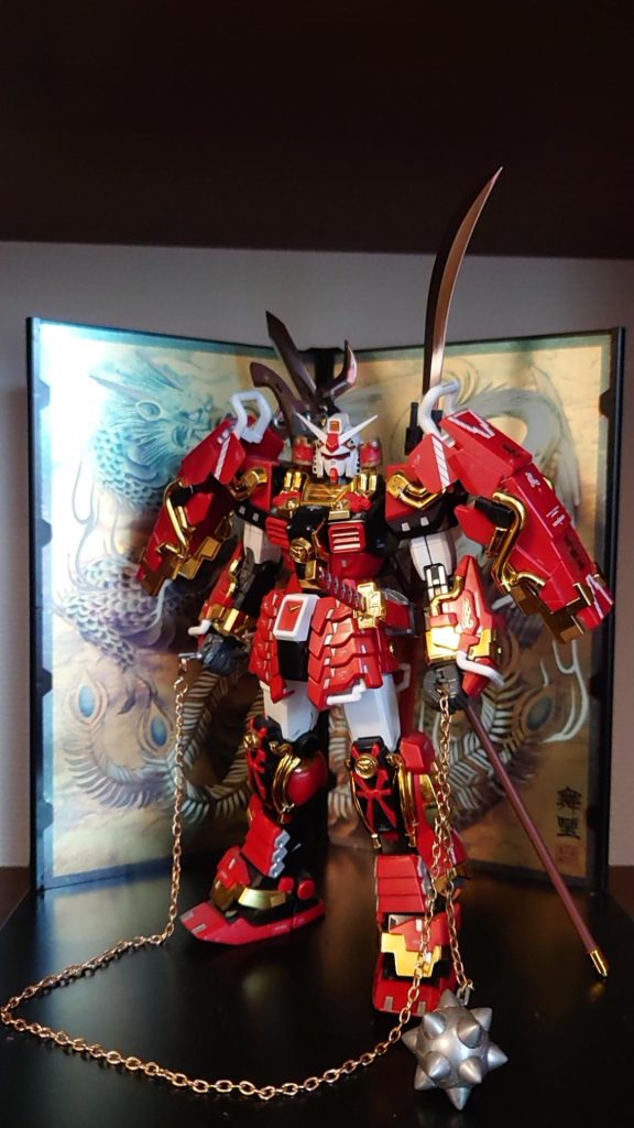 鎖以外は余剰部品でついていたガンダムハンマー含め全武装装着して