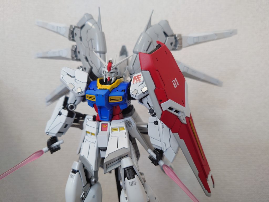 盾は合わせ目消しと塗り分けをしてみました。