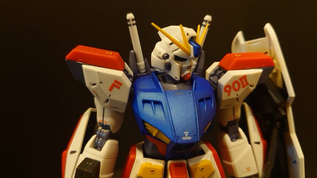 ショルダーアーマーはミッションパックIの物が通常なのかな?体の割に顔が濃い目になっちゃいます。