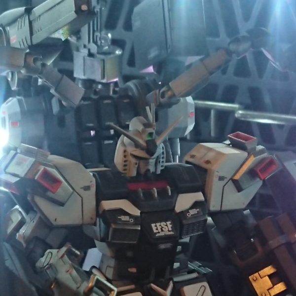 サンダーボルトフルアーマーガンダム