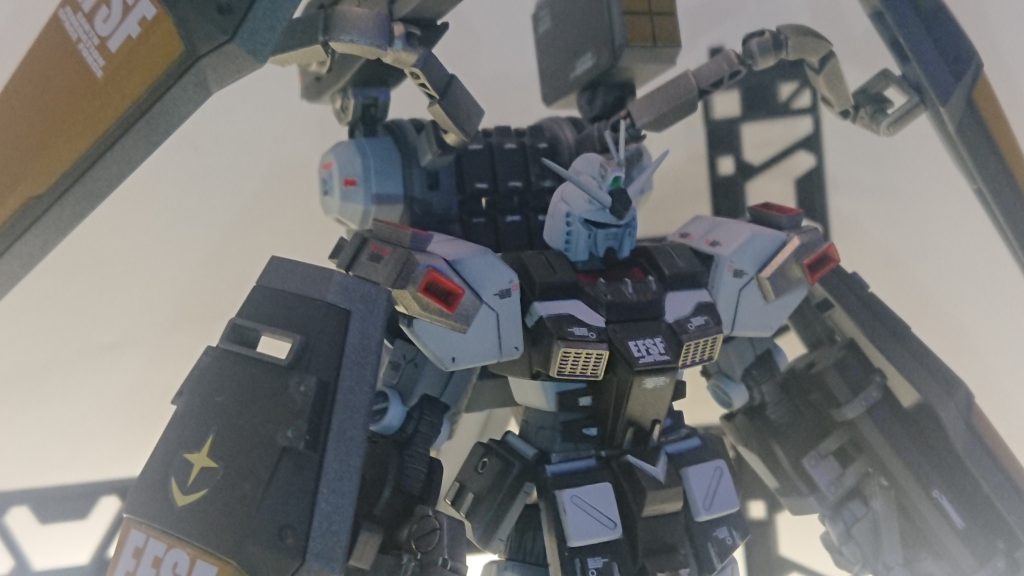 サンダーボルトフルアーマーガンダム–6枚目/制作者：@MasaXya