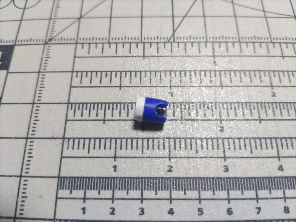 これは好みだと思うんですが、グレイブを背負ったときにバックパックに干渉するのが嫌だったので、ジョイント部分をちょっと延長して当たらないようにしました。もう少し斜めに背負ったほうがかっこいい気がするんですよね…