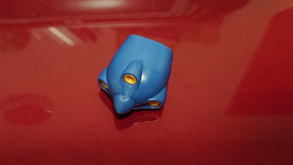 肩アーマーは合わせ目消し処理に初挑戦!難しいですね!