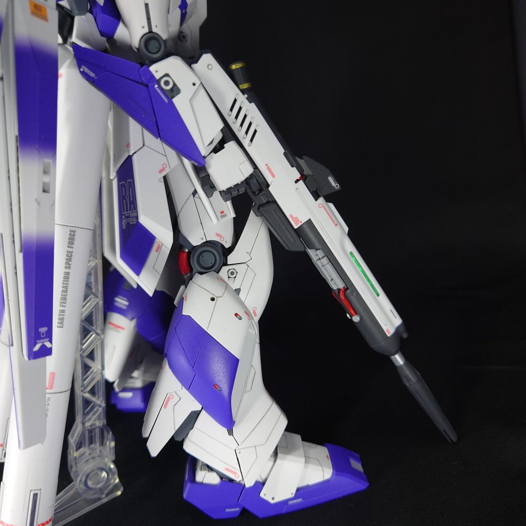 ユニコーンガンダムのライフルから一部パーツを流用