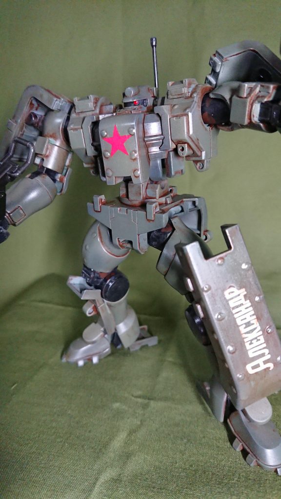 一発ネタで勢いで作ってみましたが、キット自体の出来の良さも手伝って、かっこよくなりました!結構お気に入りです!あと一応申し上げておきますが、この作品及び私自身に、特定の国家や思想を礼賛する意図はありません。ご覧いただきありがとうございました!!