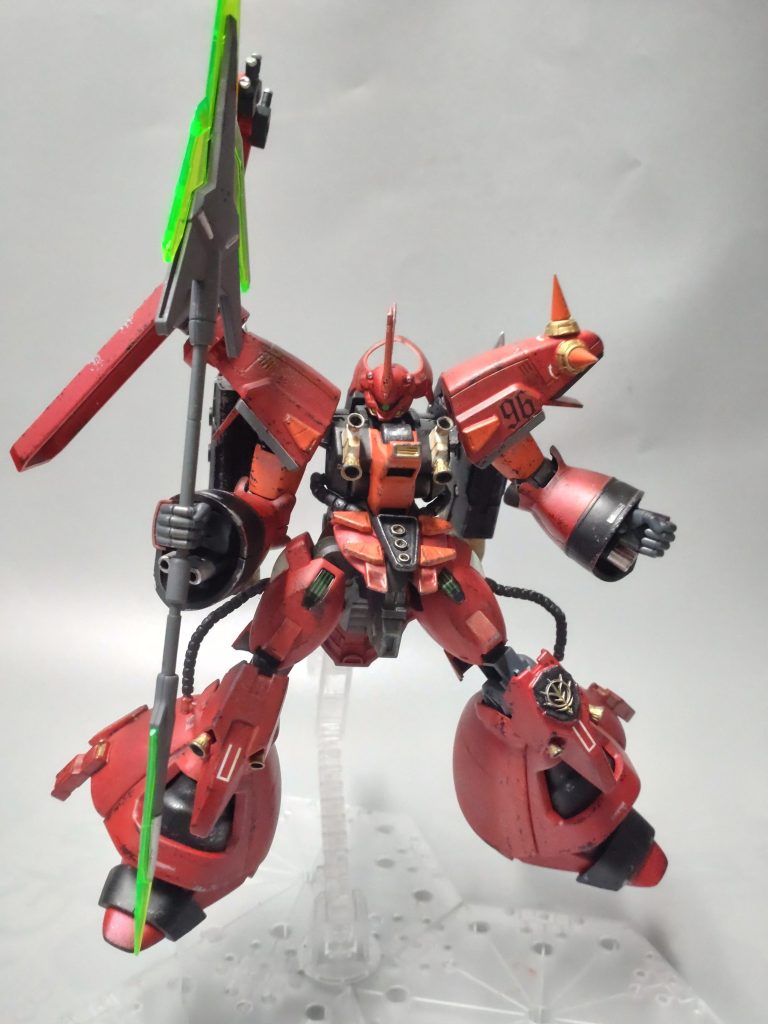 アックスは投擲、最後の武器ビームジャベリンを装備。