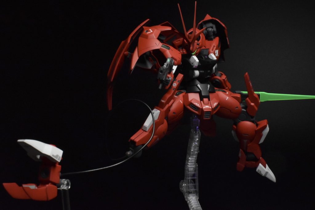 足部分を射出したHG 1/144 ダリルバルデ(改修型)です!個人的にお気に入りのショットです📷