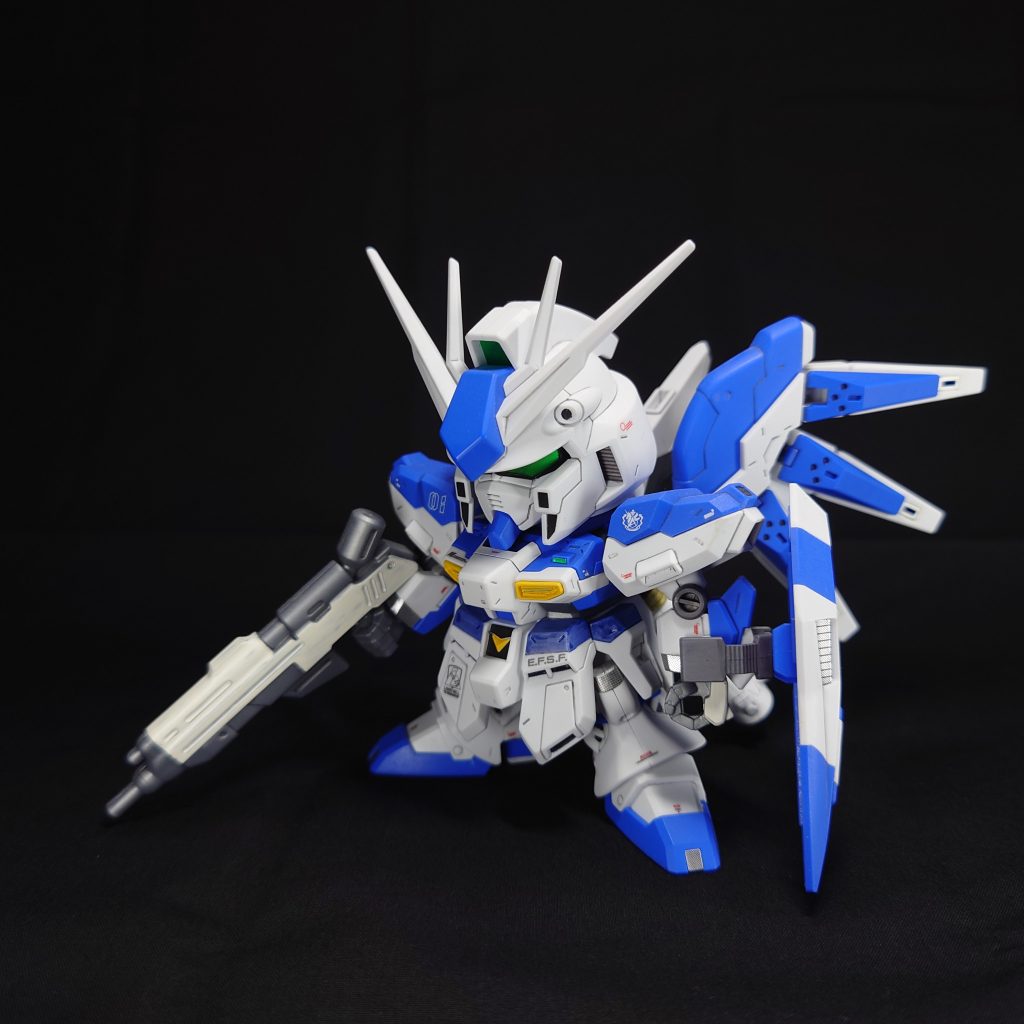 Ｈｉ-νのカメラアイは、ブルーかグリーンが好みなので、変えてます。