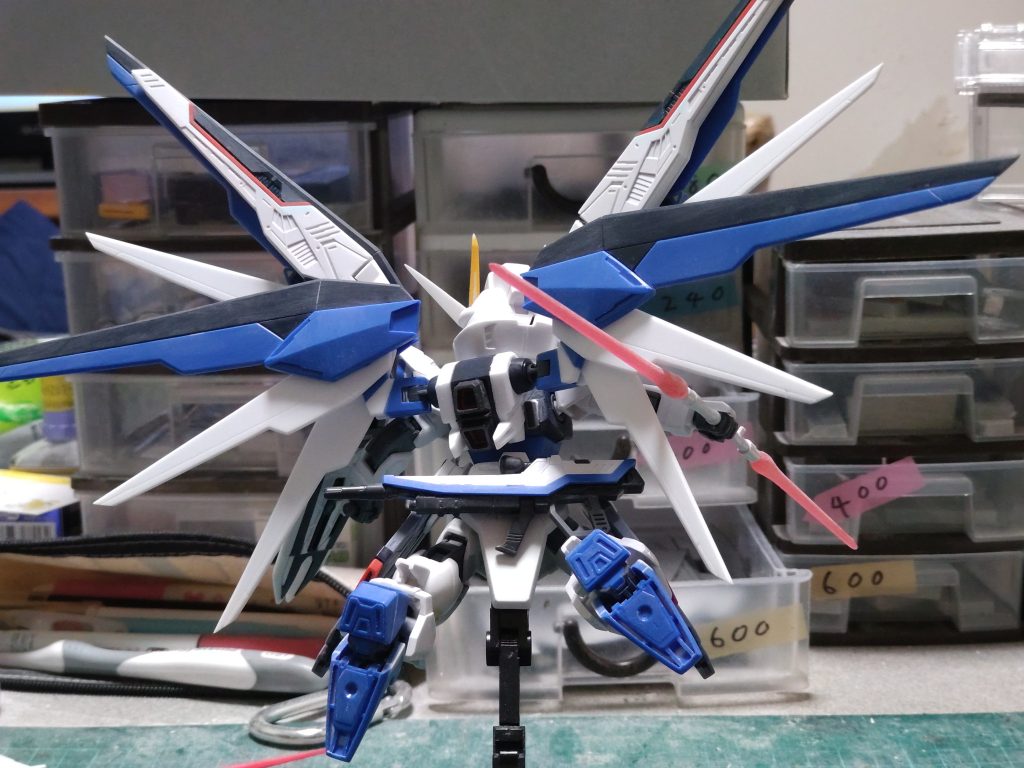 あと地味な所で小羽根は可動化させるにあたってスクラッチしました