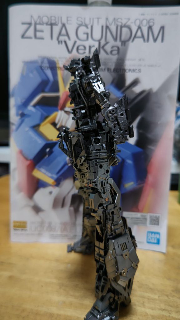 ほとんど見えませんが色分けしました