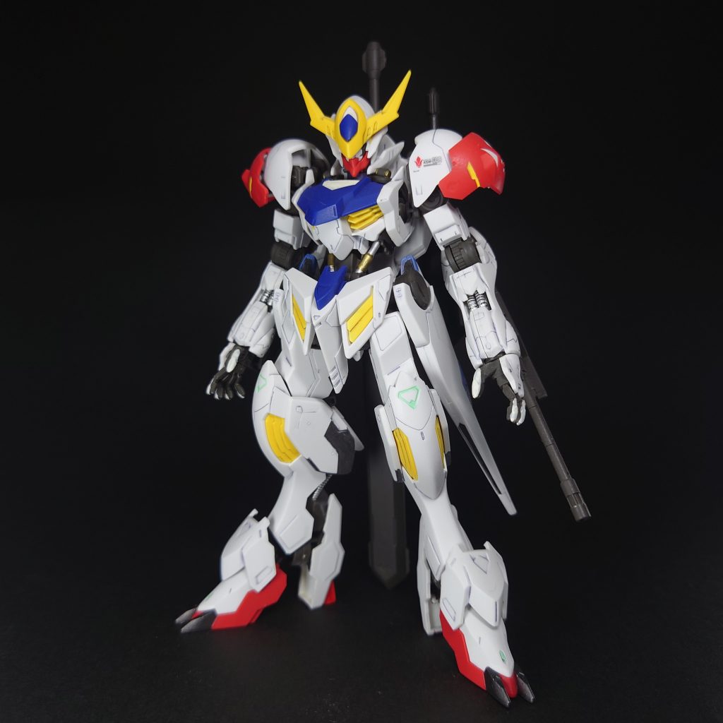 鉄血は、本当ストーリーが、切ないけど、大好きでした。初めはガンダムらしくないフォルムに抵抗がありましたがアニメを見ていくうちに段々ハマっていき、いつの間にかこのキットを作成していました(笑)