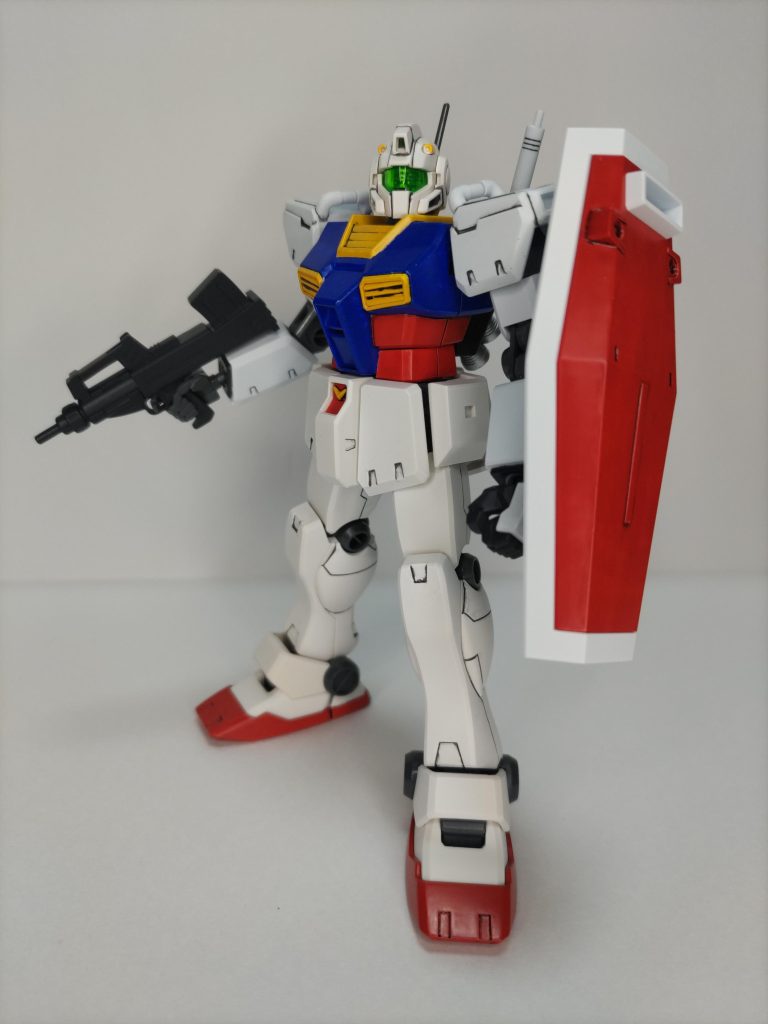以前投稿したMk-Ⅱhttps://gumpla.jp/hg/1314794同様、今後リペイントするためにラッカー系の白サフを吹いた後、水性塗料を筆塗りしました。これでマジックリンで簡単に塗装を落とせます。