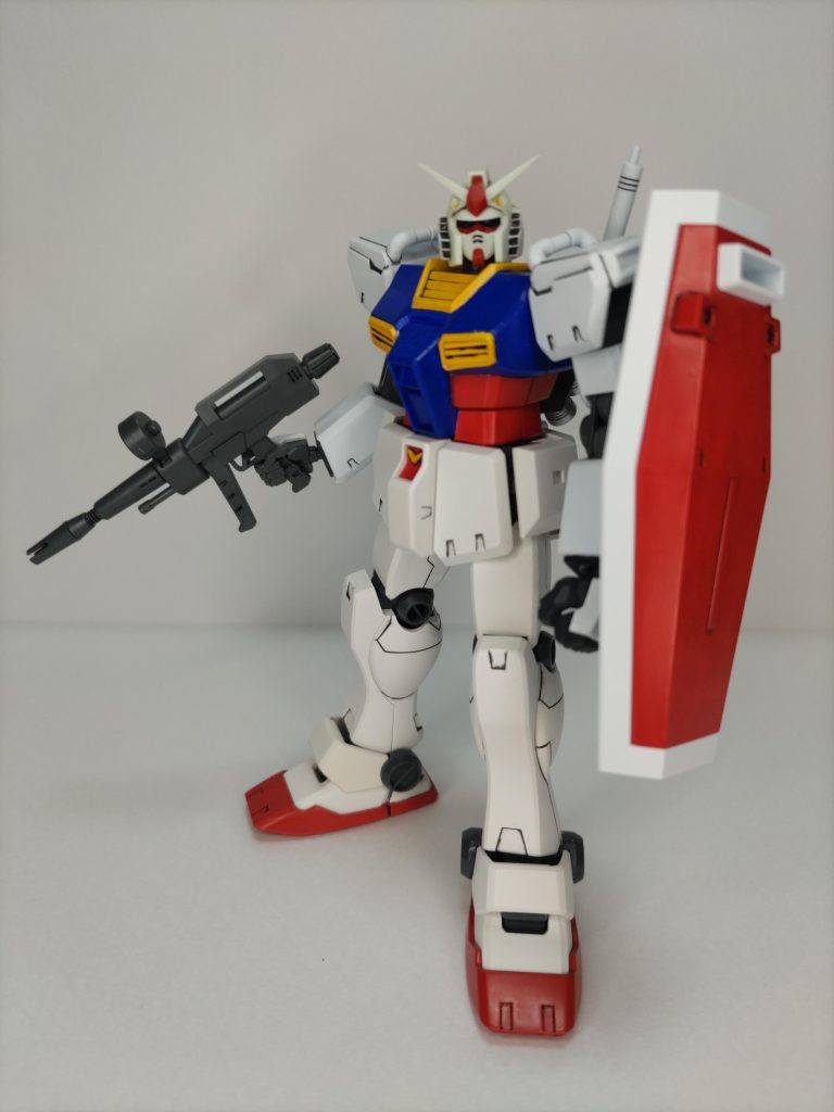 REVIVE版ガンダムの頭部を装着。        特に設定は考えていませんが、アムロが一年戦争後、広報活動時に乗っていた機体、というところでしょうか。