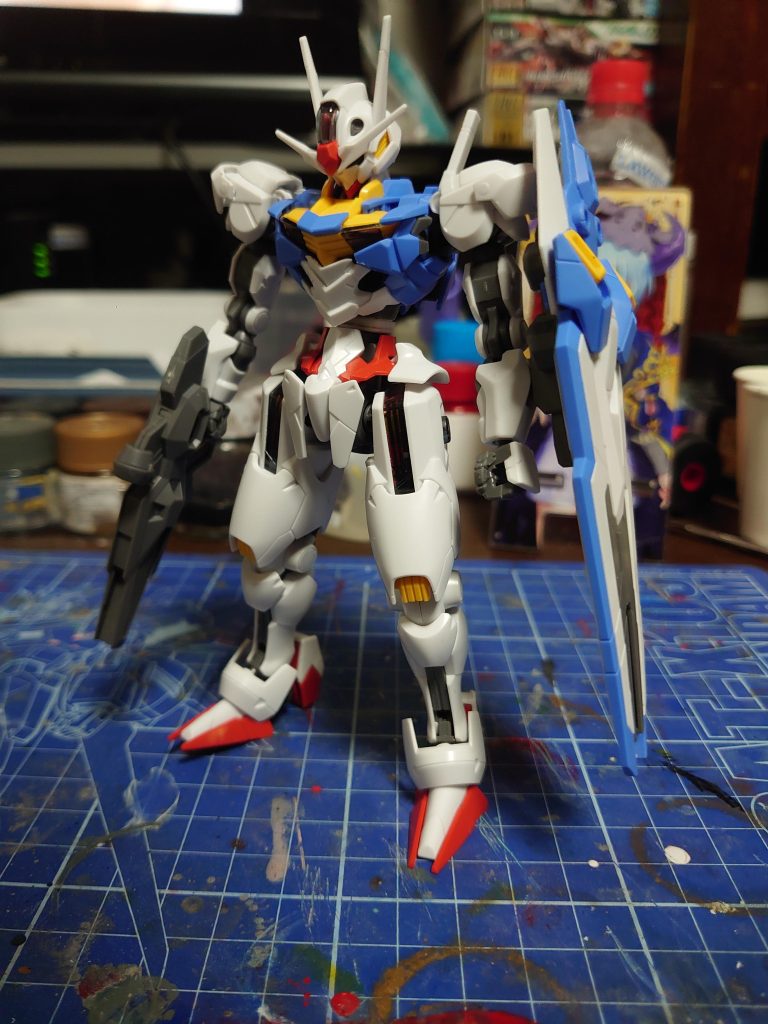 塗装前改造部分としては、腰の延長だけです。