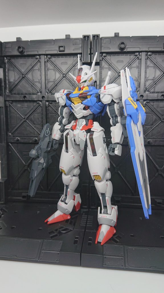 脚太くて子供っぽい印象だったので胴を延長してみました。少しはスラッとかっこよくなったかな、と。