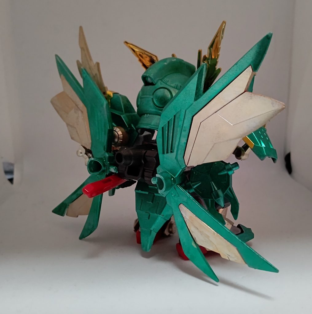 背中はこんな感じ