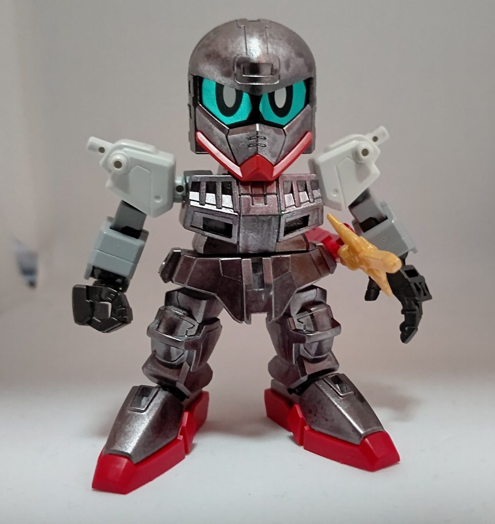 軽装態がこちら。ぶっちゃけるとコマンドの胴体に装着できる他のレジェンドBBや三国伝の胸鎧はだいぶ限られており、汎用性であればナイト系や武者より劣ります。それでも胴体がこれしかなかったので使用しました。